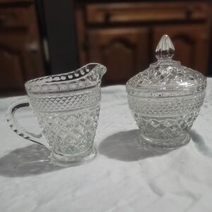 ⏳️Vintage⏳️ANCHOR HOCKING SUGAR & CREAMER SET